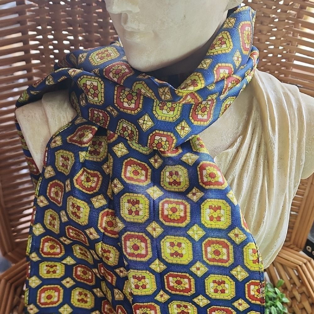 Vintage Lime Green & Navy Blue Scarf
